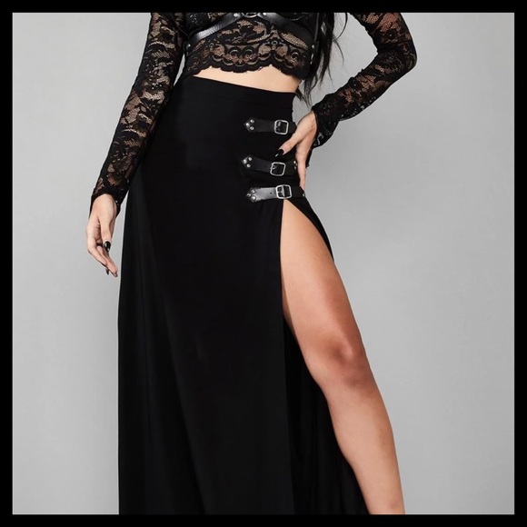 Long black left Split tight skirt with buckles - Picture 4 of 8